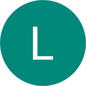 Meet your Posher, Larissa